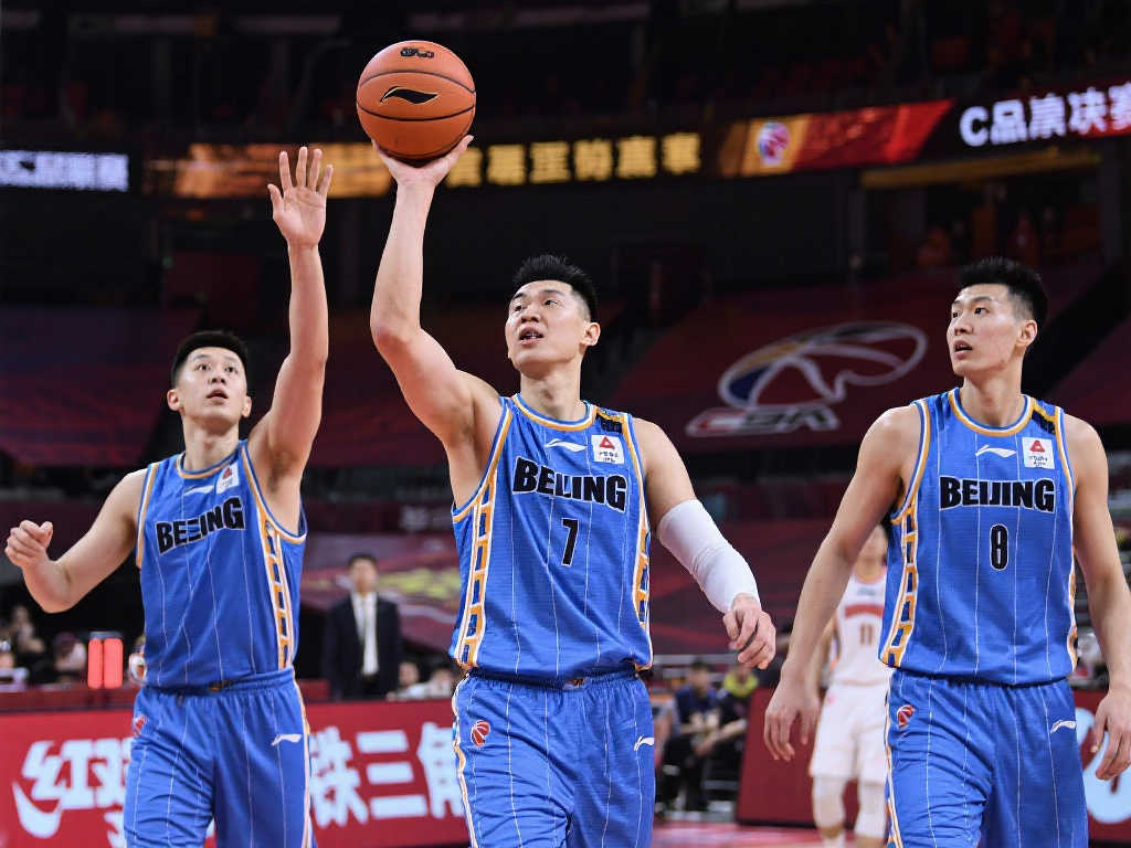 门展示了他 门展示了他